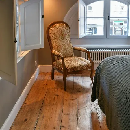 Pau: Superbe Climatise/coeur De Ville Apartmán *